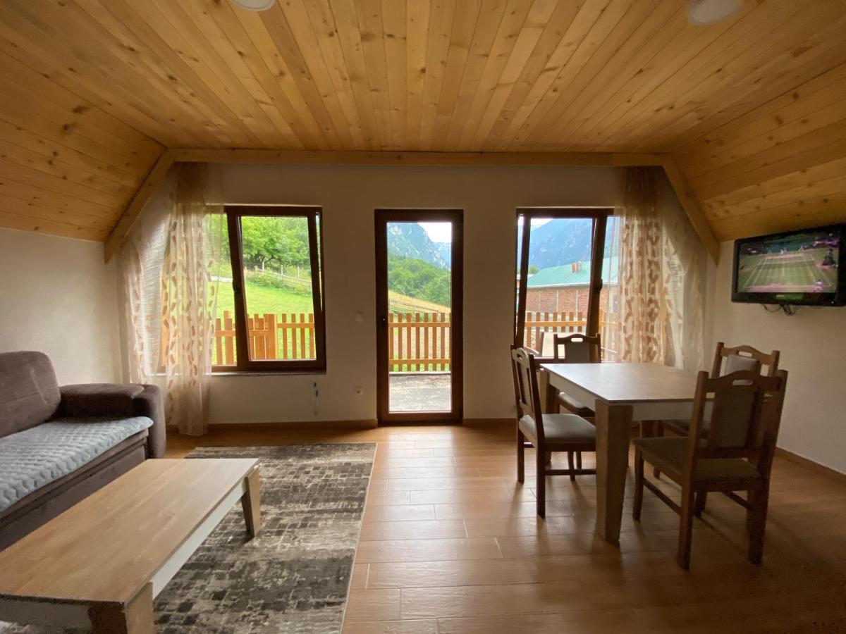 Villa Dardania Peja Exteriör bild